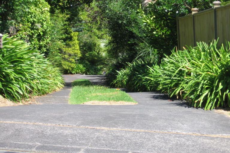 Photo of property in 20 Acacia Road, Torbay, Auckland, 0632