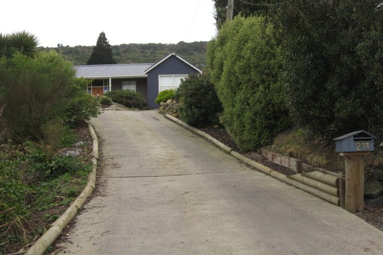 Photo of property in 211 Ravensbourne Road, Ravensbourne, Dunedin, 9022