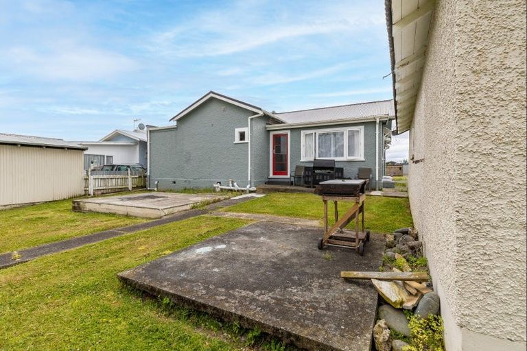 Photo of property in 37 Harris Street, Marton, 4710