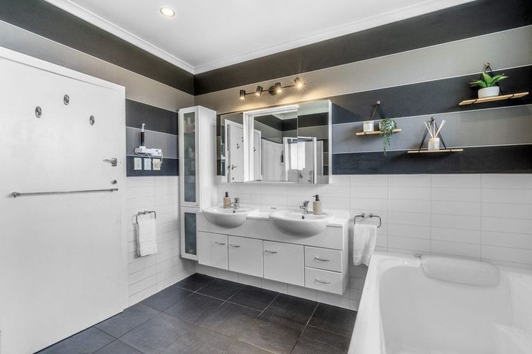 Photo of property in 132 Frank Street, Gore, 9710