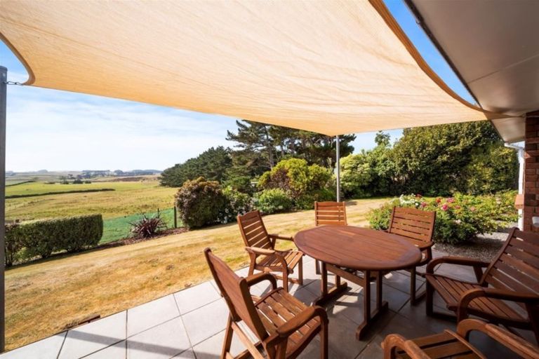 Photo of property in 14 Normanby Road, Normanby, Hawera, 4675