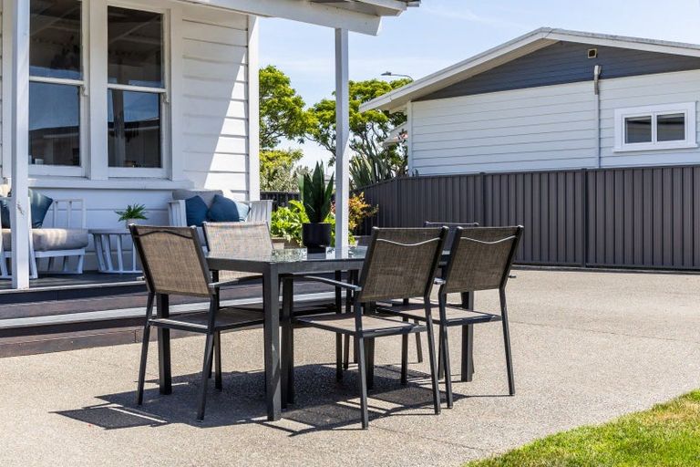 Photo of property in 49 Mcdonald Street, Napier South, Napier, 4110