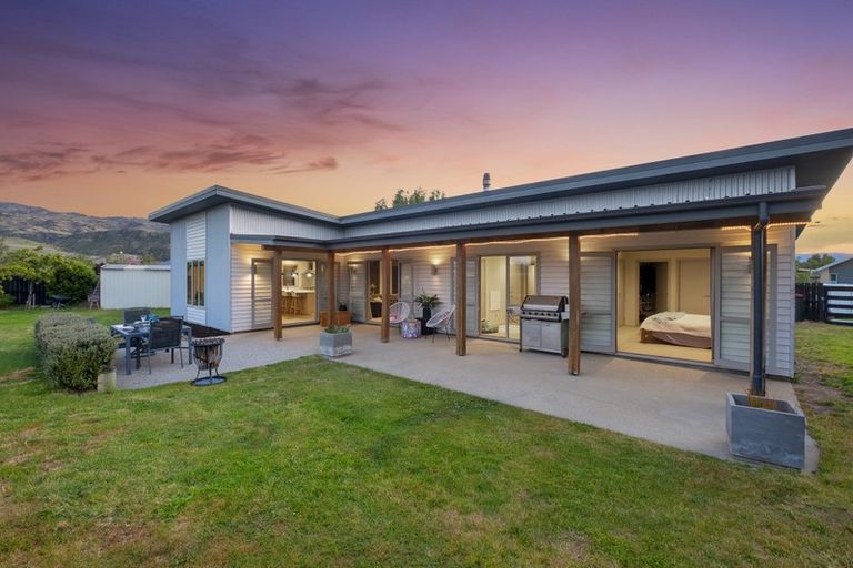 Photo of property in 4 Missy Crescent, Mount Pisa, Cromwell, 9383