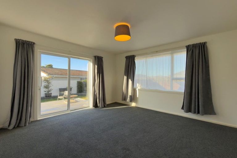 Photo of property in 2/49 Lochee Road, Upper Riccarton, Christchurch, 8041