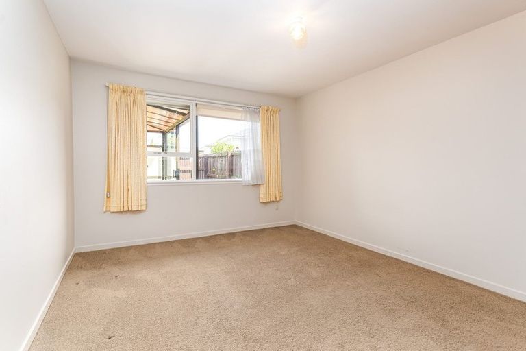 Photo of property in 2/50 Cranford Street, St Albans, Christchurch, 8014