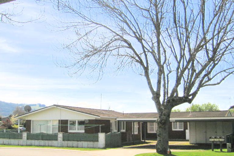 Photo of property in 2 Larch Street, Victoria, Rotorua, 3010