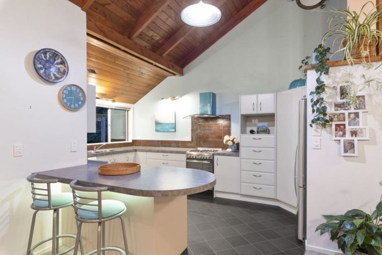 Photo of property in 1083 Kahikatea Flat Road, Waitoki, Kaukapakapa, 0871