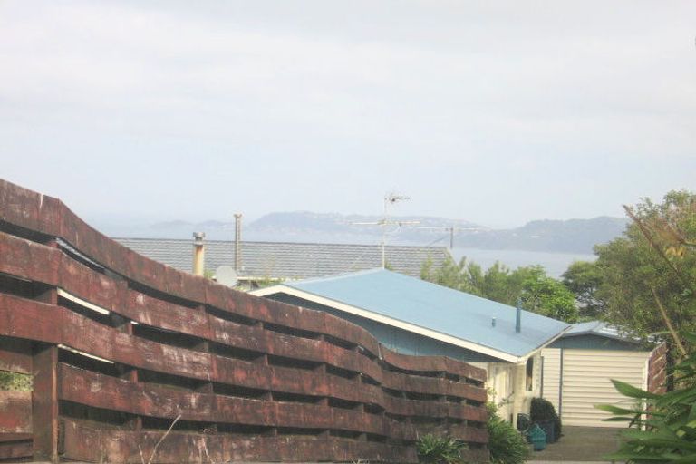 Photo of property in 14 Cypress Drive, Maungaraki, Lower Hutt, 5010
