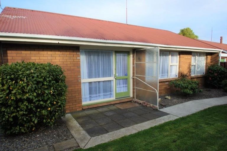 Photo of property in 23a Eastling Street, Bishopdale, Christchurch, 8053