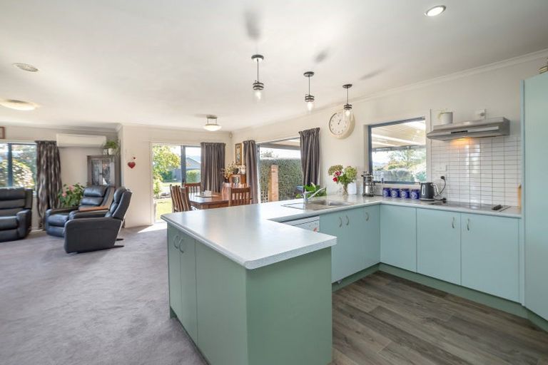 Photo of property in 4 Endelave Way, Carterton, 5713