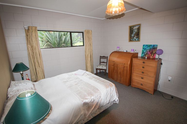Photo of property in 30 Leven Street, South Hill, Oamaru, 9400
