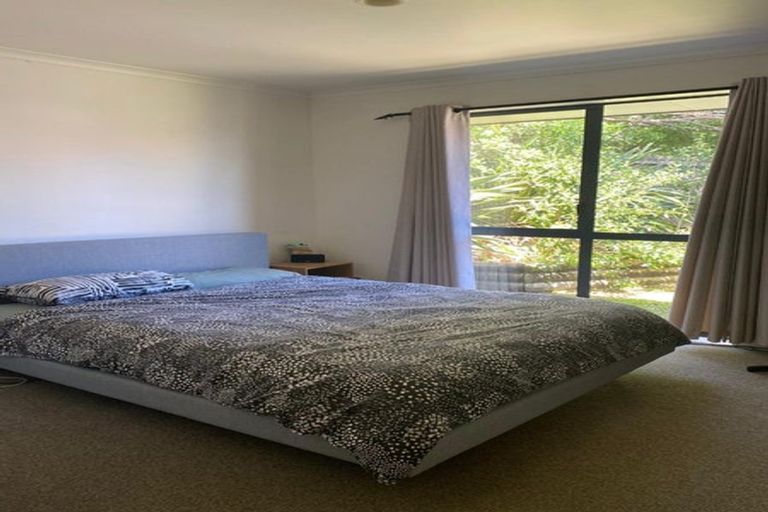 Photo of property in 6 Red Oak Place, Schnapper Rock, Auckland, 0632