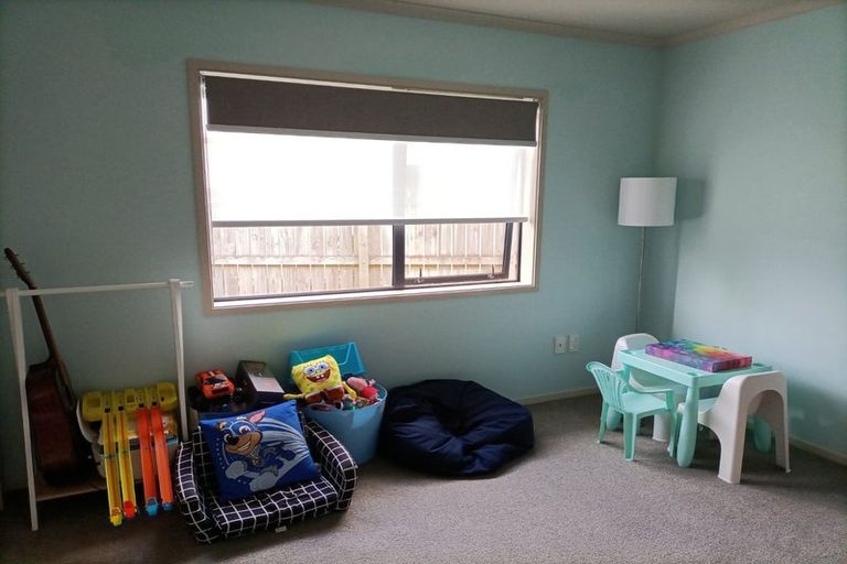 Photo of property in 14a Glen Road, Stokes Valley, Lower Hutt, 5019