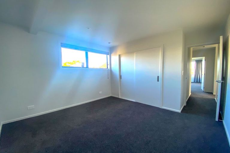 Photo of property in 37 Priscilla Crescent, Kingston, Wellington, 6021