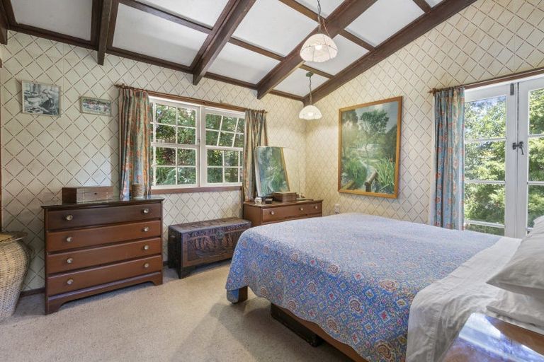 Photo of property in 26 Woodlands Crescent, Browns Bay, Auckland, 0630