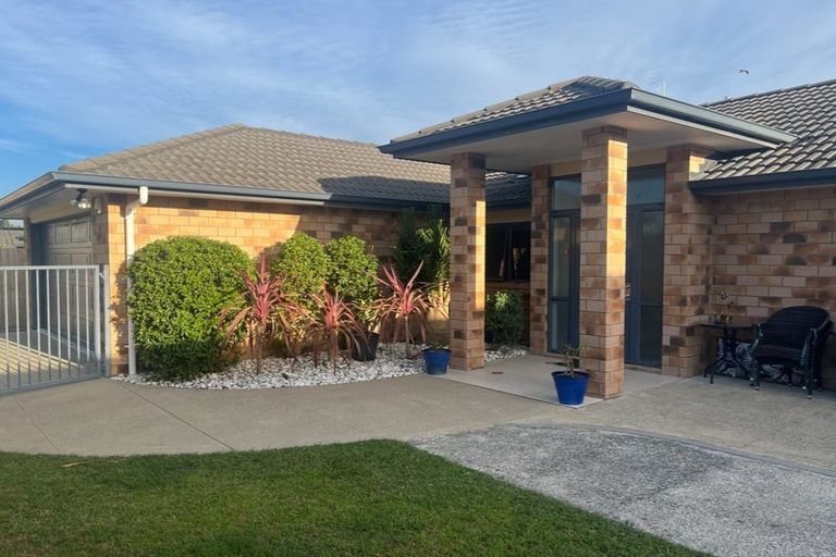 Photo of property in 27 Sarah Place, Papamoa Beach, Papamoa, 3118