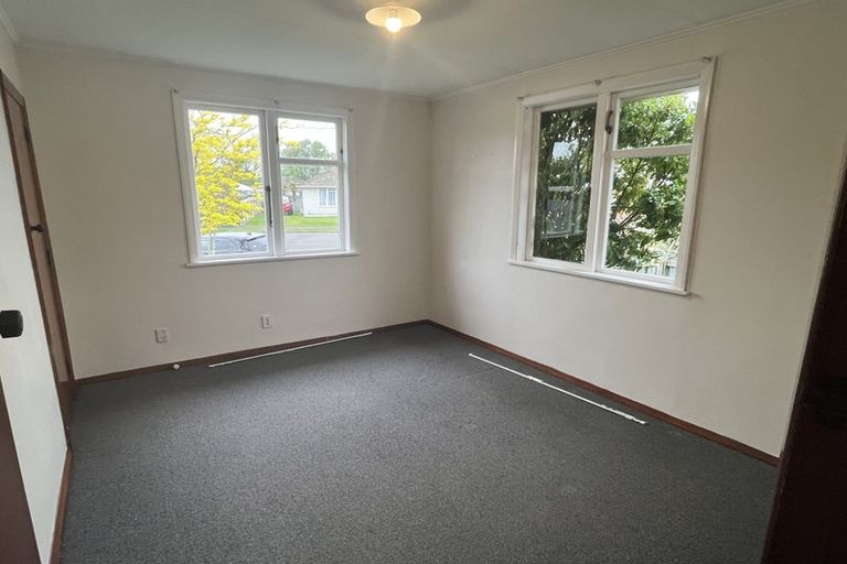 Photo of property in 6 Ayr Place, Hokowhitu, Palmerston North, 4410