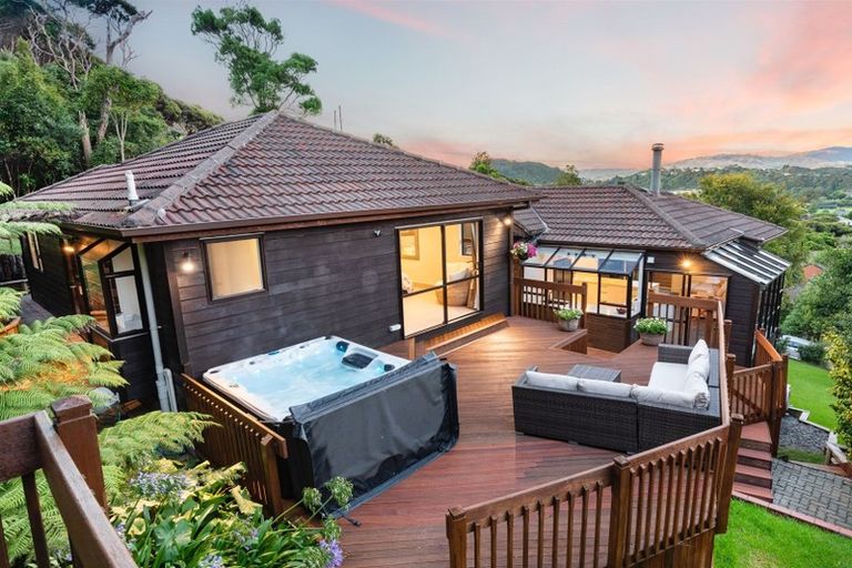 Photo of property in 3 Furneaux Grove, Whitby, Porirua, 5024