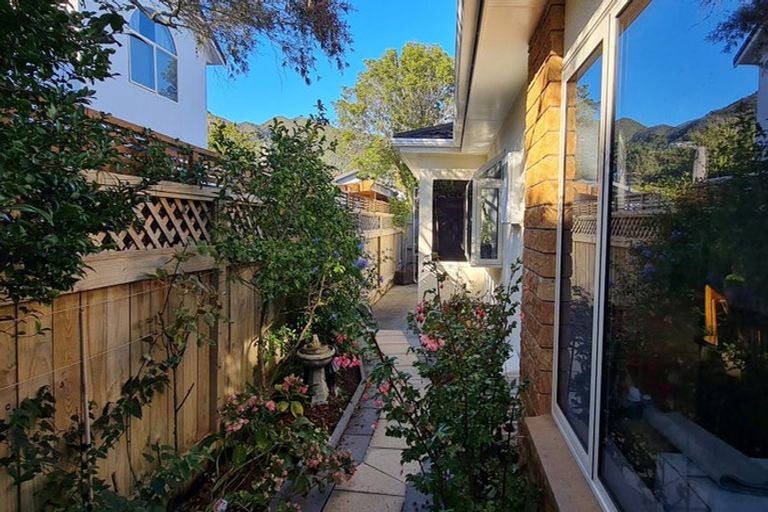 Photo of property in 6 Norton Park Avenue, Fairfield, Lower Hutt, 5011