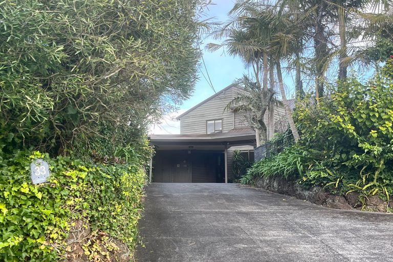 Photo of property in 33 Woodlands Crescent, Browns Bay, Auckland, 0630