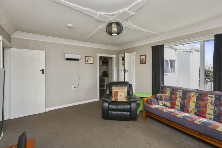 Photo of property in 157 Molesworth Street, New Plymouth, 4312