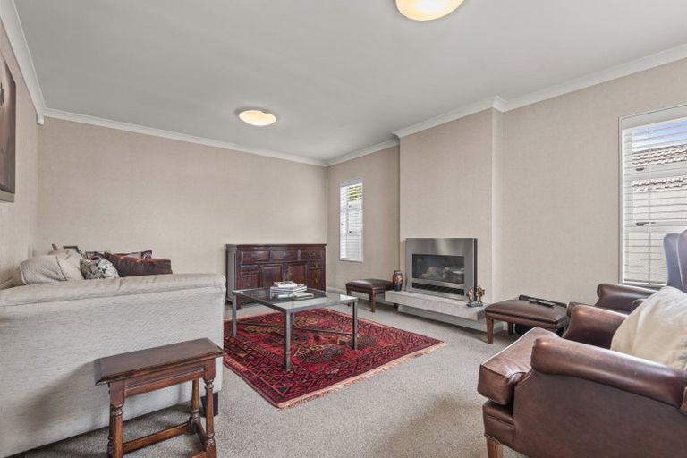 Photo of property in 42 Collingwood Street, Hokowhitu, Palmerston North, 4410