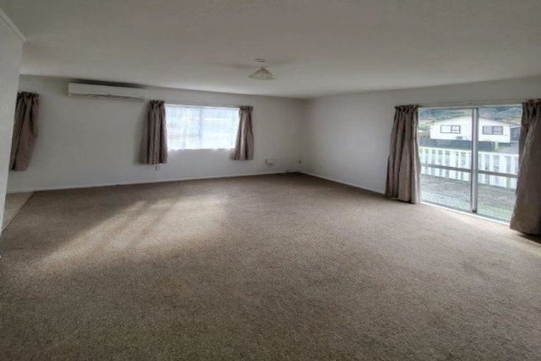Photo of property in 1 Weymouth Grove, Wainuiomata, Lower Hutt, 5014