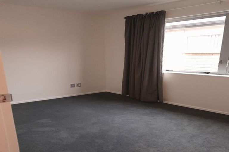 Photo of property in 46 Sherrybrooke Place, Sunnyvale, Auckland, 0612