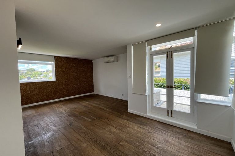 Photo of property in 27 Palmer Crescent, Mission Bay, Auckland, 1071