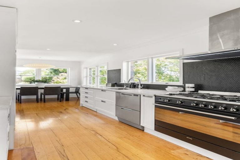 Photo of property in 6 Dell Way, Bucklands Beach, Auckland, 2014