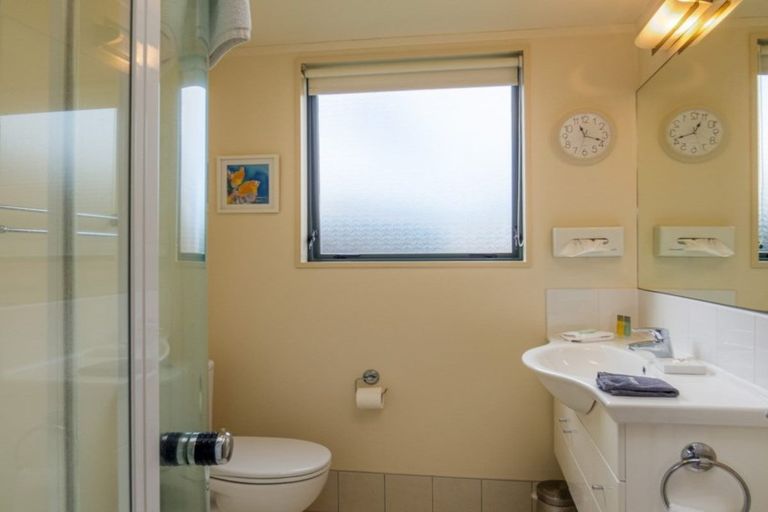 Photo of property in Beachpoint Apartments, 2/5 West End Road, Ohope, 3121