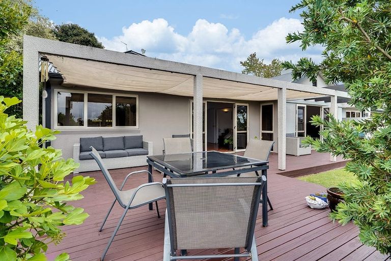 Photo of property in 37 Greenfield Drive, Western Heights, Hamilton, 3200