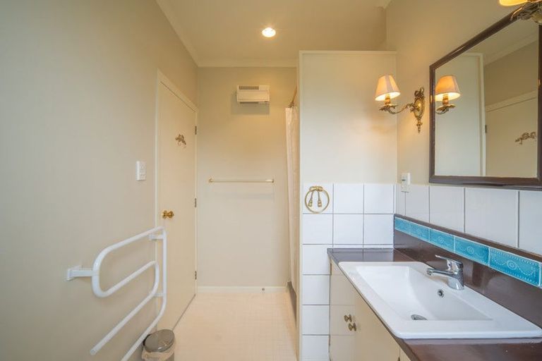 Photo of property in 66a Lake Crescent, Hamilton Lake, Hamilton, 3204