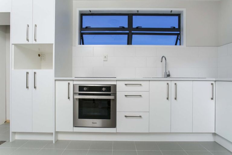 Photo of property in 420/18 Sunnyhaven Avenue, Beach Haven, Auckland, 0626