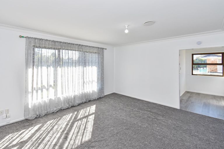 Photo of property in 4 Coles Place, Manurewa, Auckland, 2102