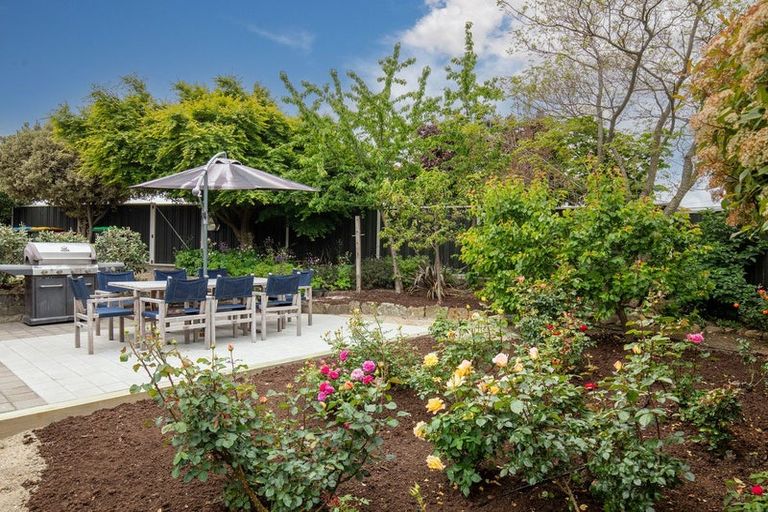 Photo of property in 2 Royal Terrace, Alexandra, 9320