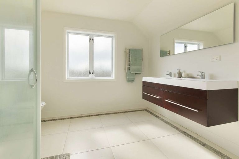 Photo of property in 14 Gibson Place, Papamoa Beach, Papamoa, 3118