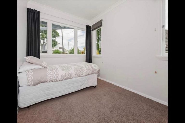 Photo of property in 15 Blair Avenue, Pukekohe, 2120