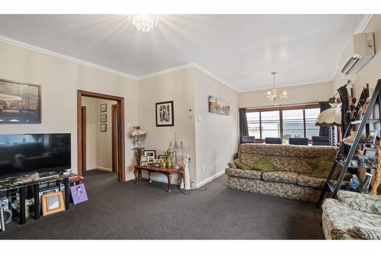 Photo of property in 141 Poranui Beach Road, Little River, 7591