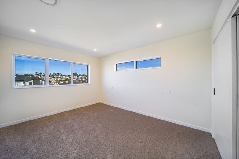 Photo of property in 135 Ormonde Drive, Silverdale, 0932