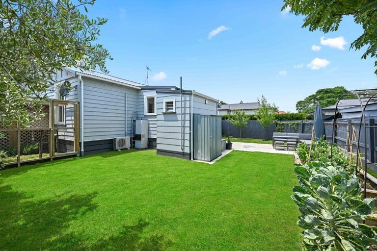 Photo of property in 16 Pukeko Street, Frankton, Hamilton, 3204