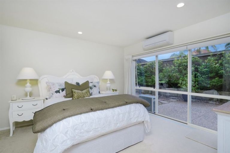 Photo of property in 14 Hendrika Court, Hobsonville, Auckland, 0618