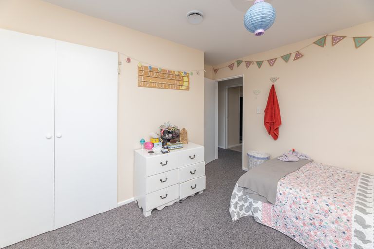 Photo of property in 166a Breezes Road, Aranui, Christchurch, 8061