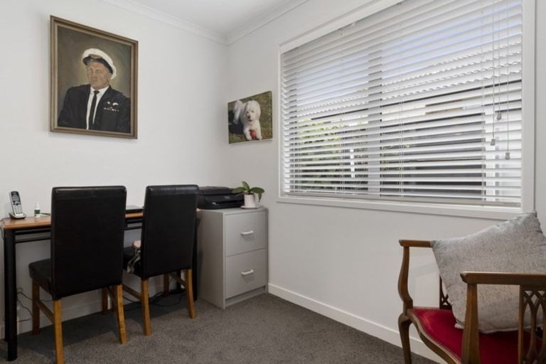 Photo of property in 10 Vista Close, Omokoroa, 3114