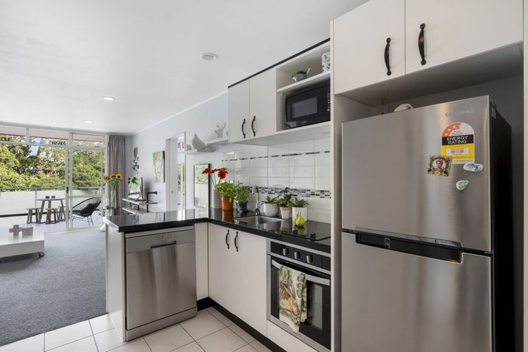 Photo of property in 4d/20 Ian Marwick Place, Birkenhead, Auckland, 0626