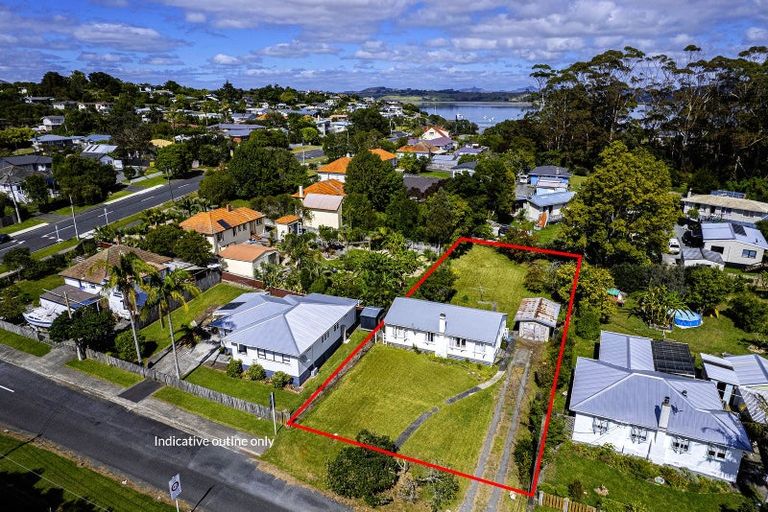 Photo of property in 33 Cockburn Street, Onerahi, Whangarei, 0110