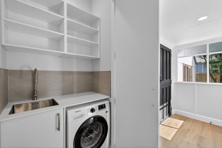 Photo of property in 13 Kowhai Terrace, Saint Martins, Christchurch, 8022