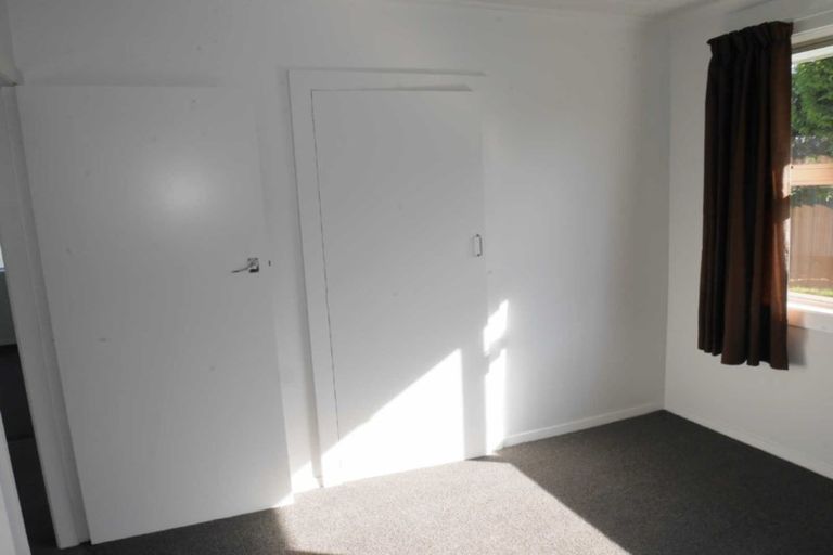 Photo of property in 22 Roswell Place, Islington, Christchurch, 8042