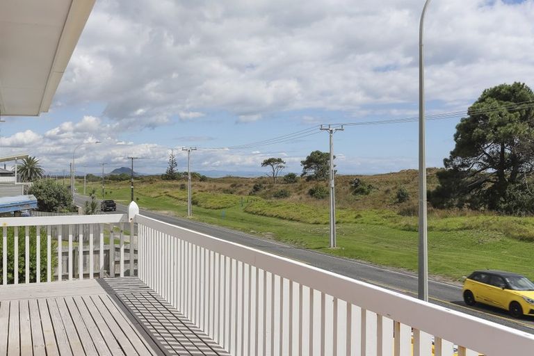 Photo of property in 880 Papamoa Beach Road, Papamoa Beach, Papamoa, 3118