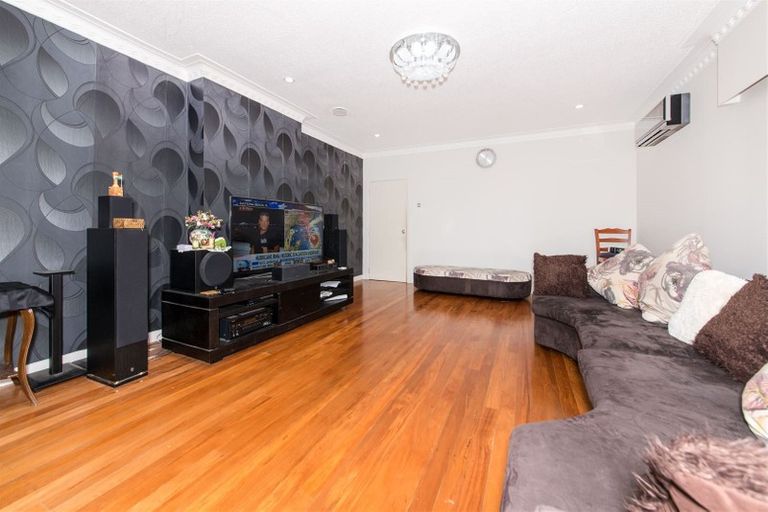 Photo of property in 52 Pleasant Road, Glen Eden, Auckland, 0602